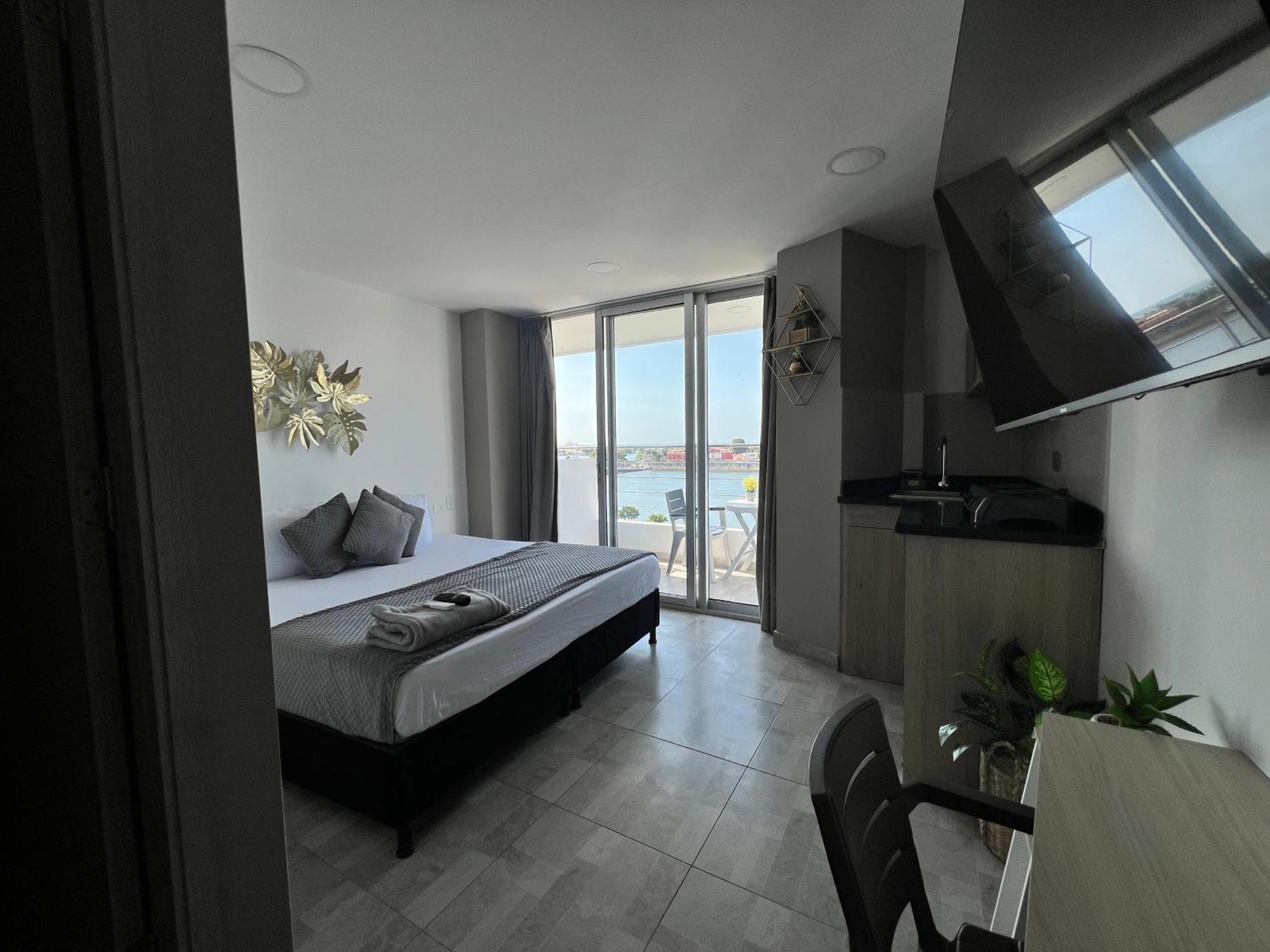 Bahia 79 Apartasuites Cerca Al Centro Kartagena Zewnętrze zdjęcie